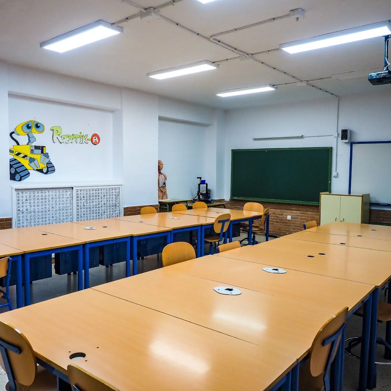 Aula de robótica del proyecto Robotik@