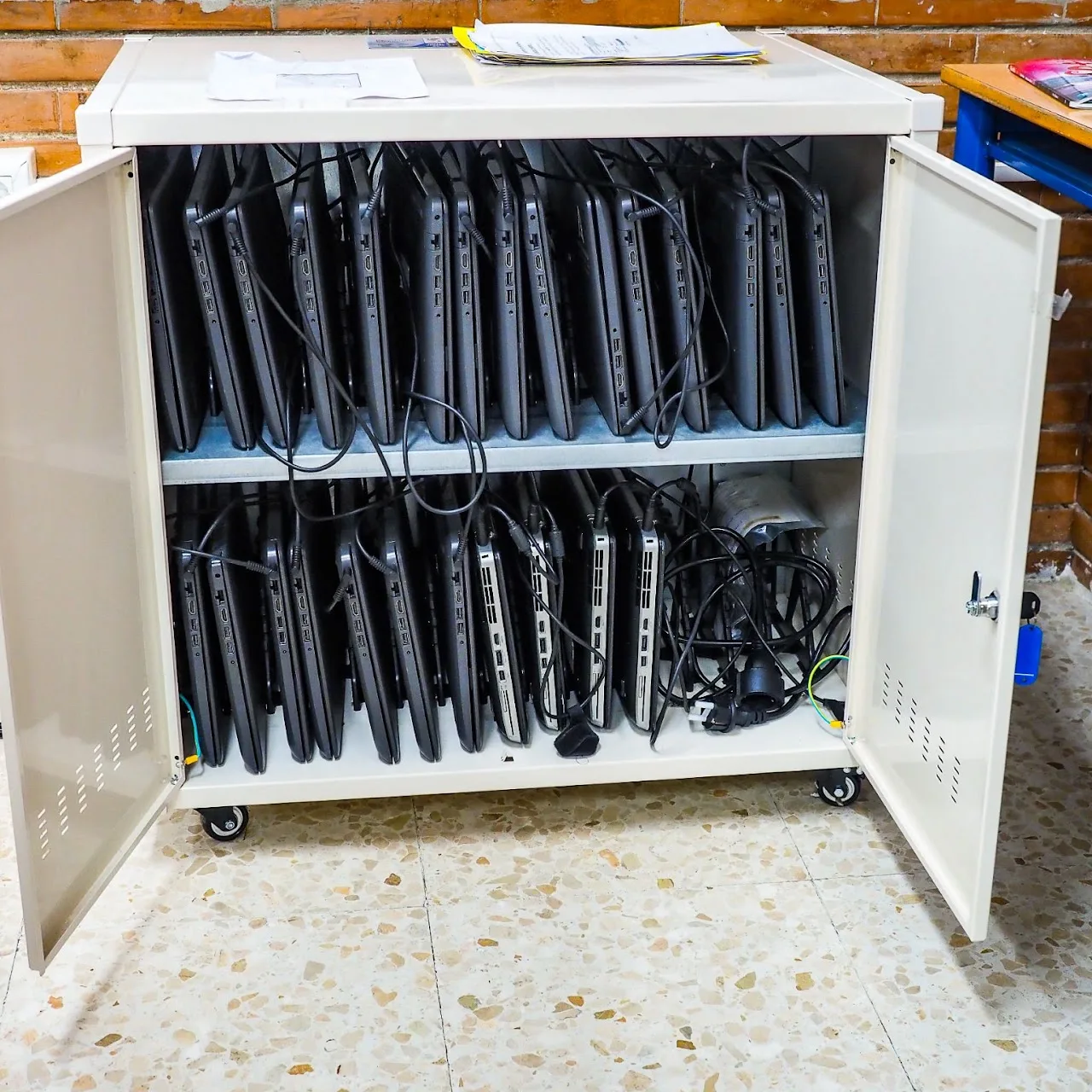 Carro de tablets